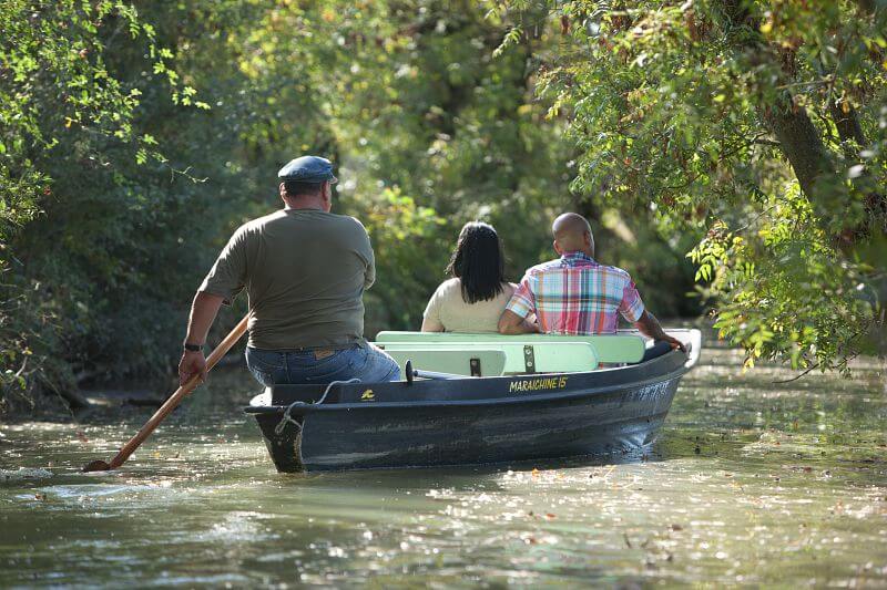 Balade en barque dans les marais poitevin